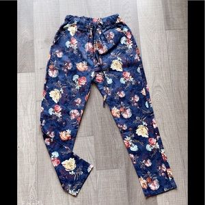 Korean Style | Vintage Heritage Rose Joggers (Two Color Options - Blue or White)